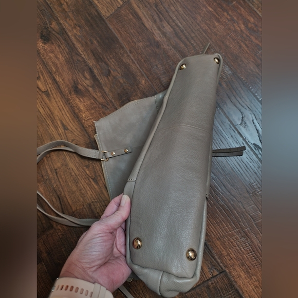 Kooba Everette Leather Tote Bag - Picture 3 of 8